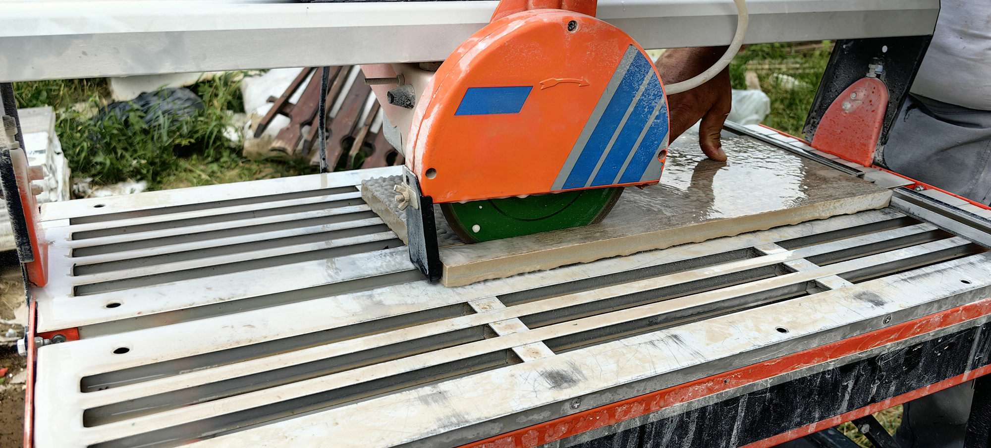 montaż schodów zewnętrznych