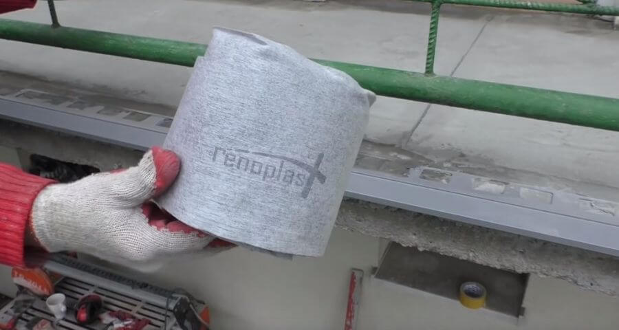 Podkład przy pomocy taśmy uszczelniającej