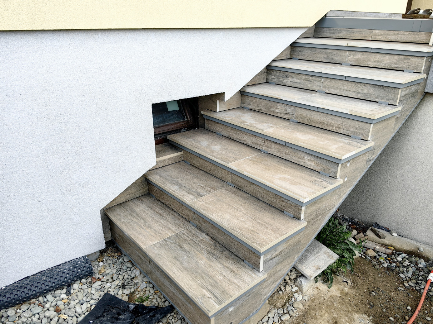 schody zewnętrzne po montażu